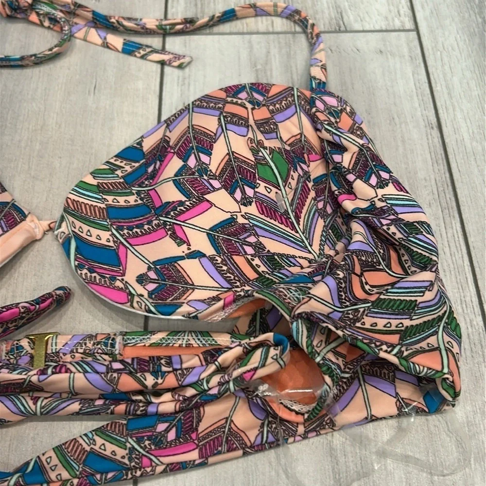 Urban Sea underwire bikini swim top size medium